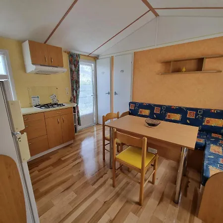 La Belle Perrochoise 13 Mobilhome Kemp